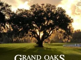 The Grand Oaks Resort
