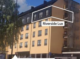 Riverside Lux with 2 bedrooms, Car Park garage and Sauna，位于图尔库Mylly Shopping Centre附近的酒店