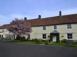 The Lawns Tea Room and B&B