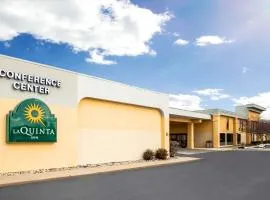 La Quinta Inn by Wyndham Davenport & Conference Center