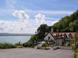 The Old Stables Aberdyfi apartment 6，位于阿伯蒂费的酒店