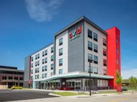 avid hotels - Madison - Monona, an IHG Hotel