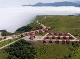 Flora Handüzü Resort Bungalow，位于里泽的度假村