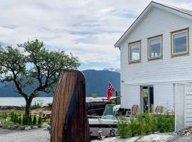 Holiday home TØRRVIKBYGD，位于Tyrvikbygd的酒店