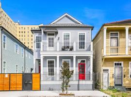 Stunning 4BR-5BR near French Quarter Homes by Hosteeva，位于新奥尔良的酒店