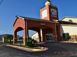Lone Star Inn & Suites，位于Groesbeck的酒店