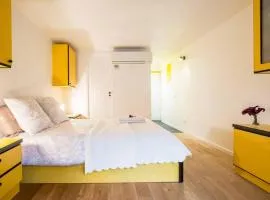 CHARMING LE MARAIS RETRO