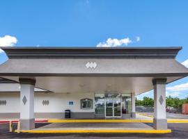 Motel 6 Groves, Tx，位于格罗夫斯的酒店