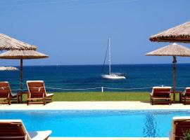 Kyparissia Blue Boutique Hotel，位于基帕里夏的海滩短租房