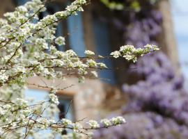 Chambre privative et originale, à 20 mn de Cluny，位于Trivy的酒店