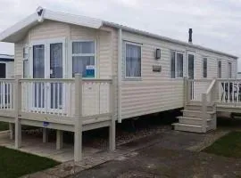 Cosy caravans Sandhills 213 Butlins Skegness resort