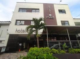 Hotel Med 70，位于麦德林Laureles - Estadio的酒店