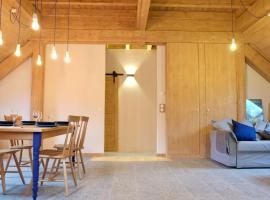 L'Alpage de la Bergerie apartment in a cosy farmhouse !，位于Nâves-Parmelan的酒店
