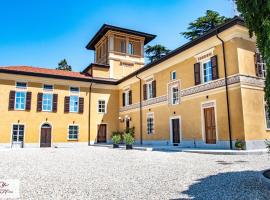 Capriccio Art Hotel，位于塞拉瓦莱·斯克里维亚的酒店