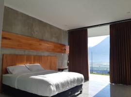 Rinjani Green Park Syariah Hotel，位于塞姆博伦拉旺的酒店
