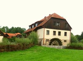 Kratochviluv mlyn，位于Červená Lhota的酒店