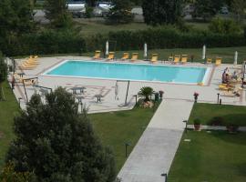 里帕维尔德公园酒店，位于博尔戈圣洛伦索的酒店