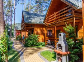 松木山林小屋，位于波别罗沃的酒店