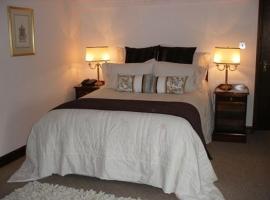The Whitminster Inn，位于Whitminster的酒店