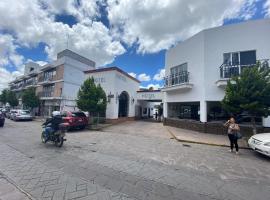 Hotel Zacatecas Courts，位于萨卡特卡斯的酒店
