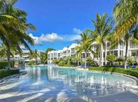 LICENSED MGR - 4/3.5 MODERN VILLA - KEY LARGO'S MOST UPSCALE OCEANFRONT RESORT DESTINATION!