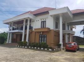 Santika Jaya Hotel，位于Puunggolaka的酒店