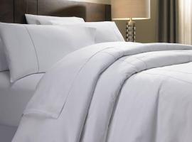 Whare Ma Hotel，位于因弗卡吉尔的酒店