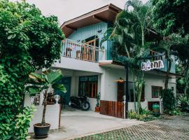 Banya BnB ที่พักบ้านย่าบีแอนด์บี เมืองประจวบฯ，位于班武里府考重克拉克附近的酒店