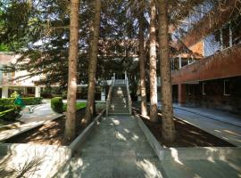 Paradise Park Resort，位于阿格沃兰的酒店