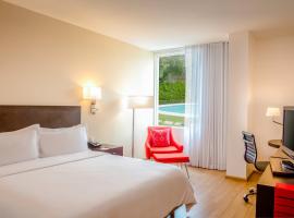 Fiesta Inn Express Perinorte，位于墨西哥城的酒店