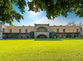 Fiesta Americana Hacienda San Antonio El Puente Resort & Spa，位于库埃纳瓦卡的酒店