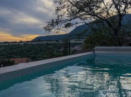 Hotel de Piedra，位于贝纳尔的酒店