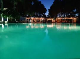 Policoro Village Hotel，位于波利科罗的海滩酒店