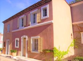 PROVENÇAL HOUSE IN FAYENCE with POOL & INDOOR SPA，位于法扬斯的酒店