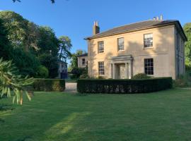 The Old Vicarage, Evenley. Brackley.，位于布拉克利的住宿加早餐旅馆