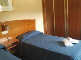 hostal frias de albarracin，位于弗里亚斯德阿巴拉森的酒店