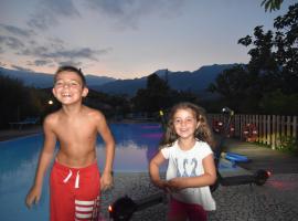 阿古里图尔米凯洛蒂吉安卡洛酒店，位于阿科的酒店