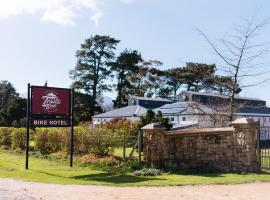 Trail's End，位于埃尔金的酒店