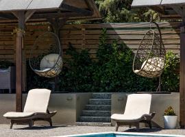 Almirikia Apartments，位于穆尔特里的酒店