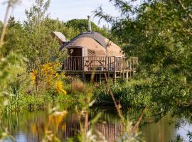 Shepherd's Loch Glamping，位于Turriff的豪华帐篷营地