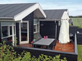 6 person holiday home in Tranek r，位于Fæbæk的酒店