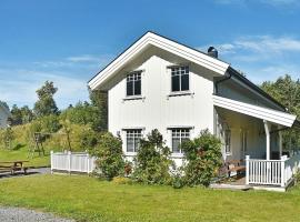 8 person holiday home in Oksvoll，位于Oksvoll的酒店