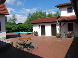 Comfortable apartment in Dargun Mecklenburg with Garden，位于Barlin的公寓