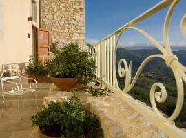 Albergo Diffuso Sotto Le Stelle，位于Picinisco的酒店