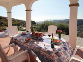 Casa Rural Torrox - Cortijo Latero，位于托罗克斯的酒店