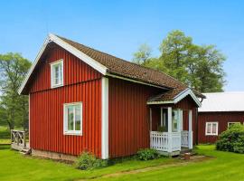 4 person holiday home in GÖTENE，位于约特讷的酒店