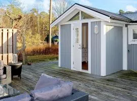 6 person holiday home in MELLBYSTRAND