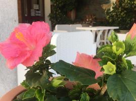 Hotel PINO LORICATO，位于Castelluccio Inferiore的酒店
