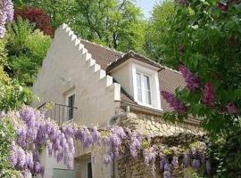 LES TERRASSES (centre de Pierrefonds)，位于皮埃尔丰的酒店