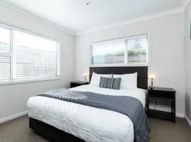 Beach Street Motel Apartments